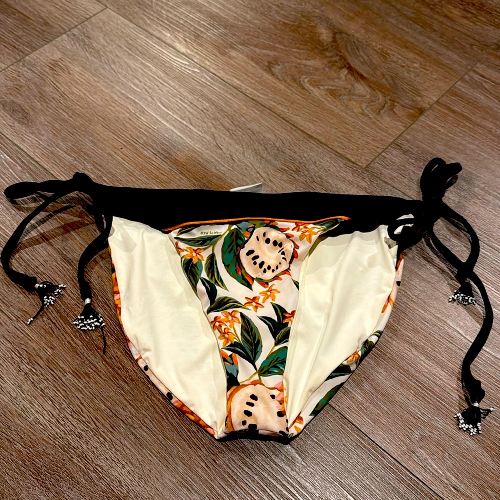 FARM RIO Off White Made In Brazil Biriba Tie Side Full Cut Bikini Bottoms-XL